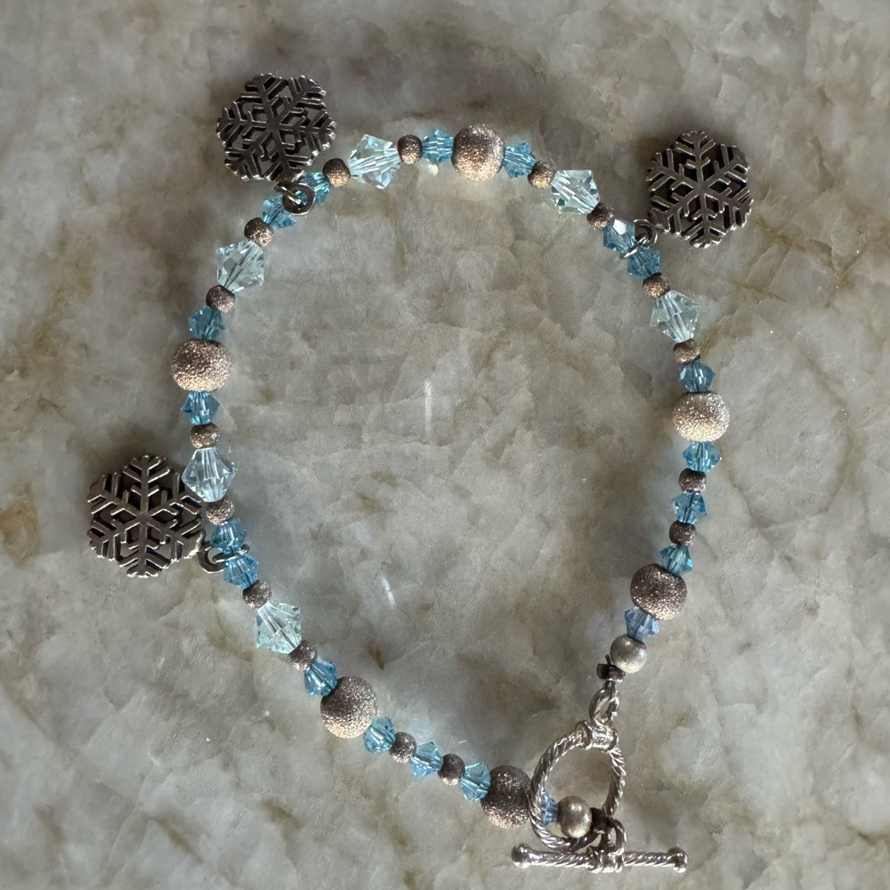 Snowflake bracelet